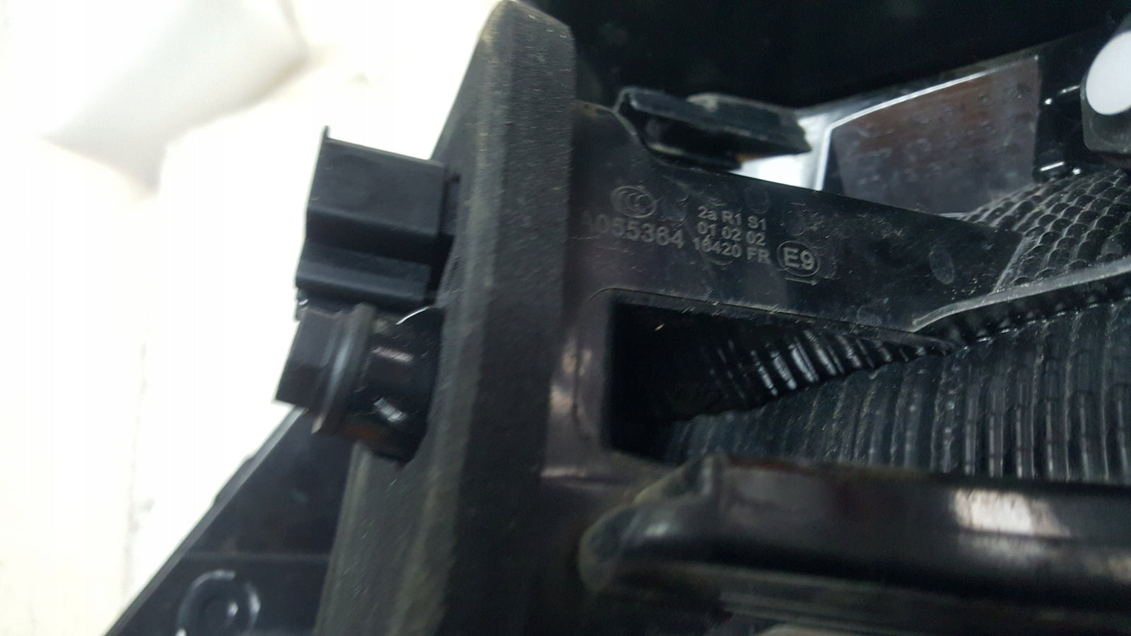 Volkswagen OE LAMPA TYLNA PRAWA W BŁOTNIK GOLF 7 LIFT 5G0945096Q LED