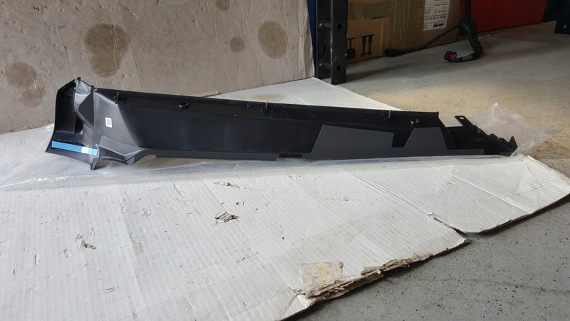 NOWA ORYGINALNA osłona błotnika prawy przód AUDI Q5 80A821170A