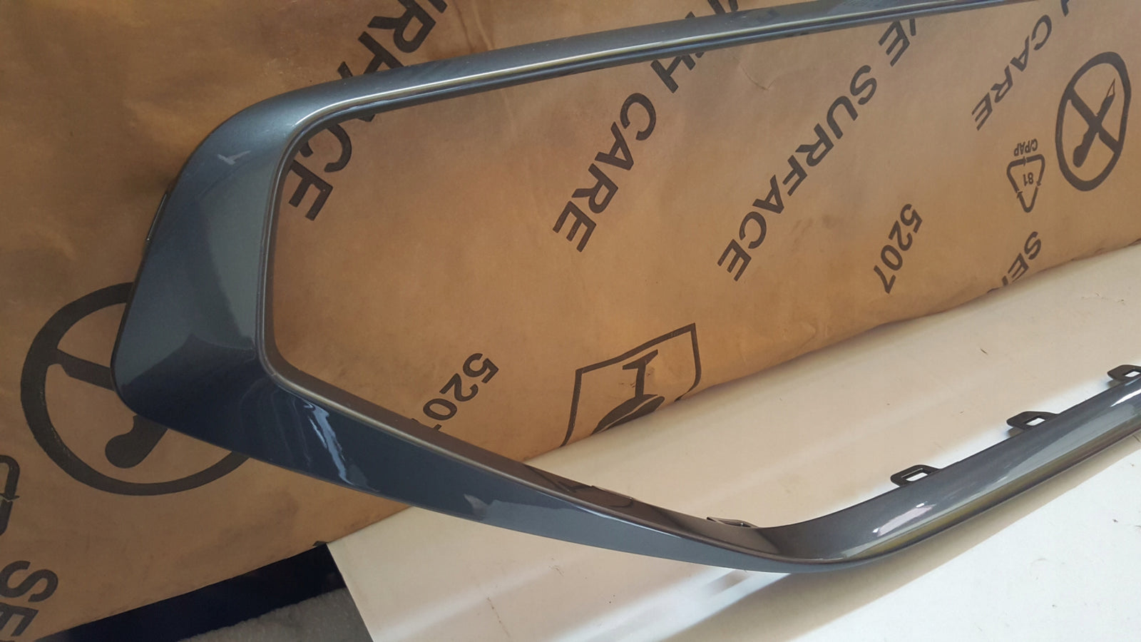 NOWA ORYGINALNA ramka atrapy chłodnicy SEAT/CUPRA FORMENTOR 5FF854643A