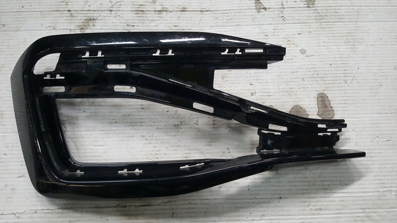 Kratka zderzaka LE przód VW PASSAT B8 R 3G0853793C