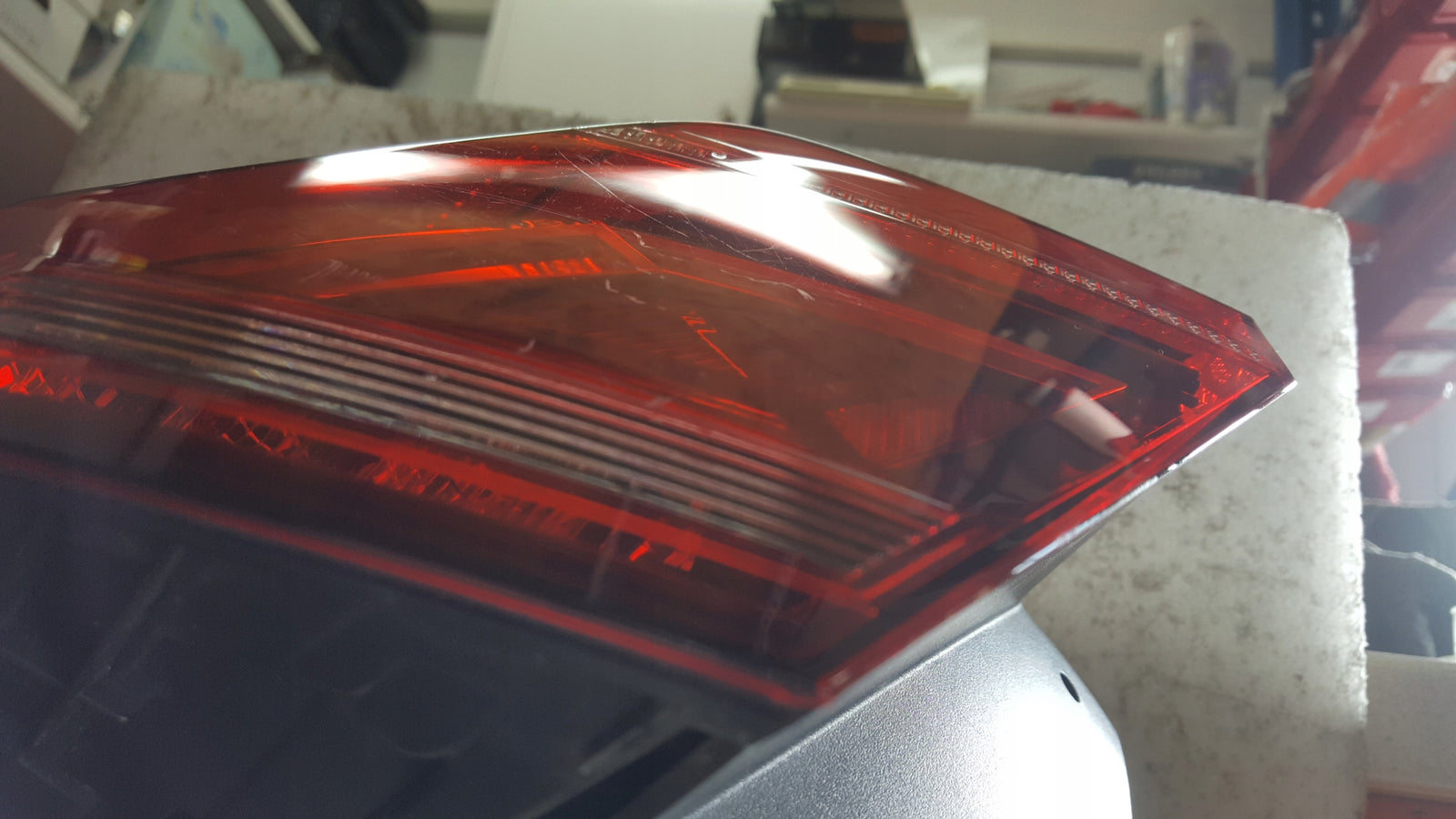 VW TIGUAN II 2 LIFT 2020-2024 LAMPA LEWA TYLNA TYŁ LEWY 5NA945207J02S