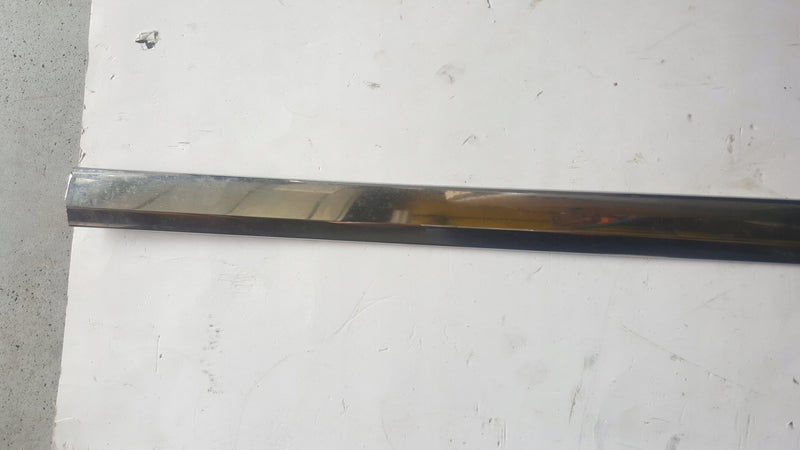 VW T5 LIFT MULTIVAN LISTWA DRZWI LEWA 7E0853057B