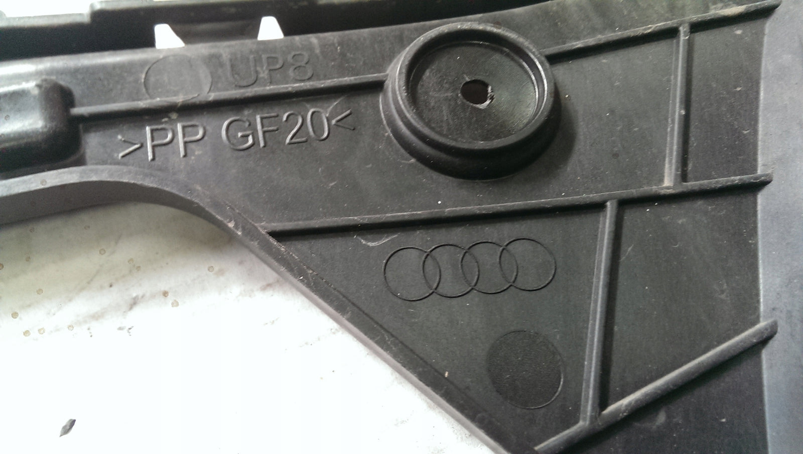 Ślizgi zderzaka L+P tył AUDI Q7 4M0807453A/454A