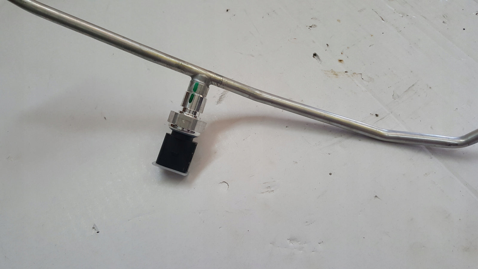 NOWA ORYGINALNA rurka przewód klimatyzacji VW AUDI SEAT SKODA 5Q0816741C