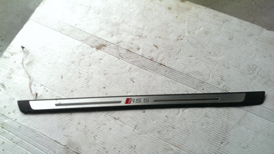 Listwa nakładka progowa lewa AUDI RS5 8W6947417B