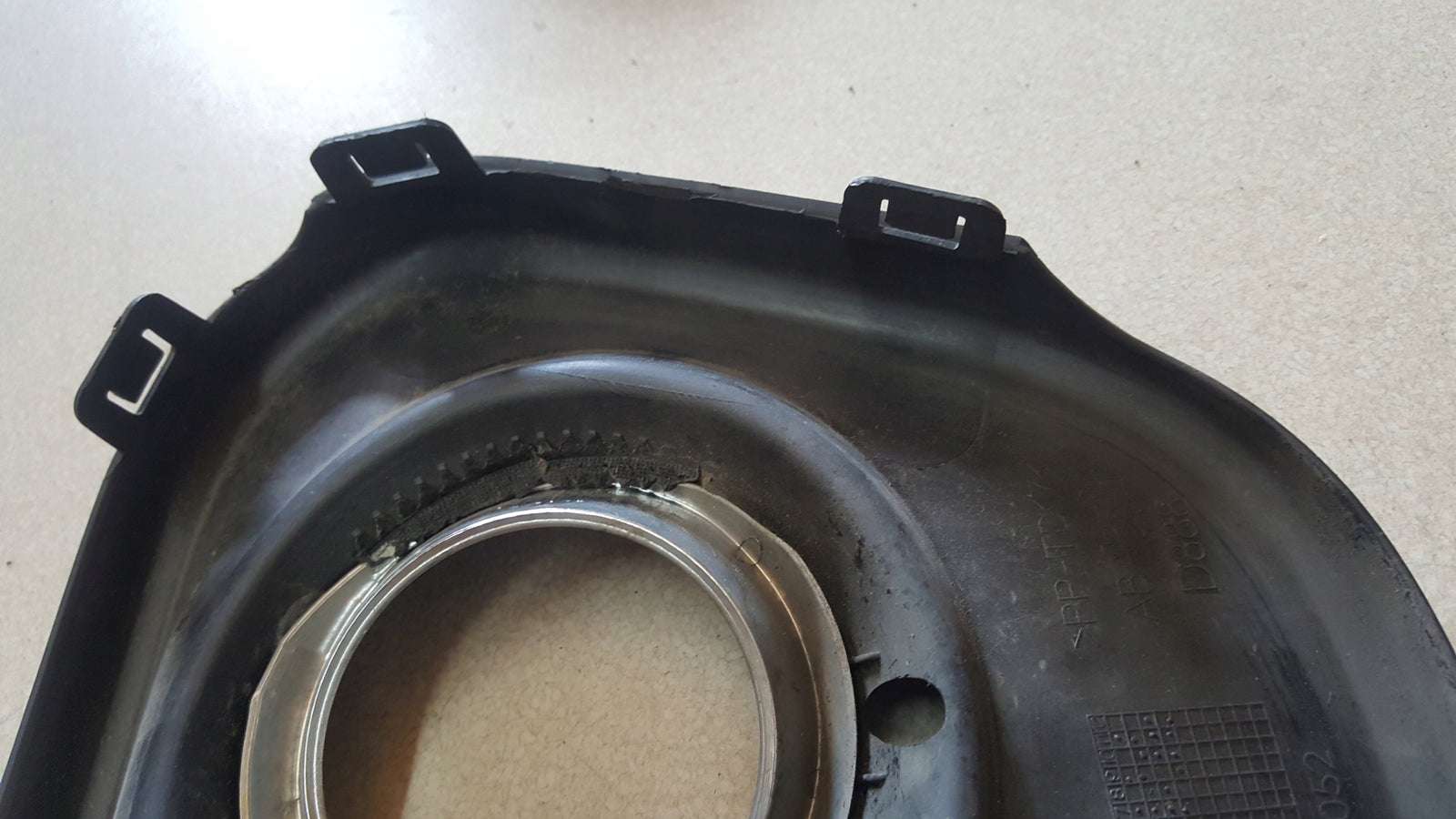 KRATKA ZDERZAKA PRZÓD LEWA FIAT 500 ABARTH LIFT 2015- 735633052