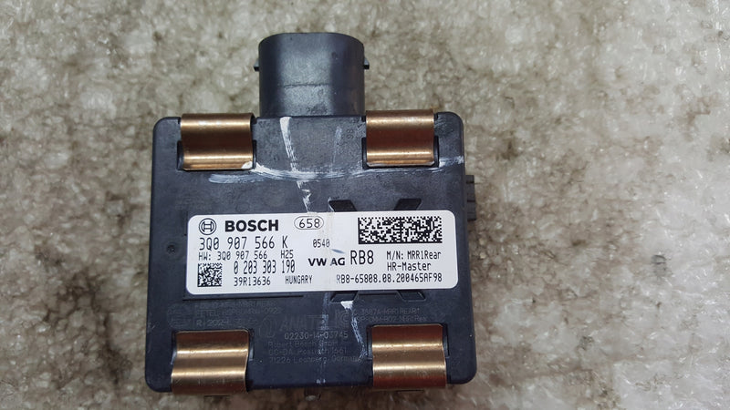 Radar sensor distronic VW AUDI 3Q0907566K demontaż