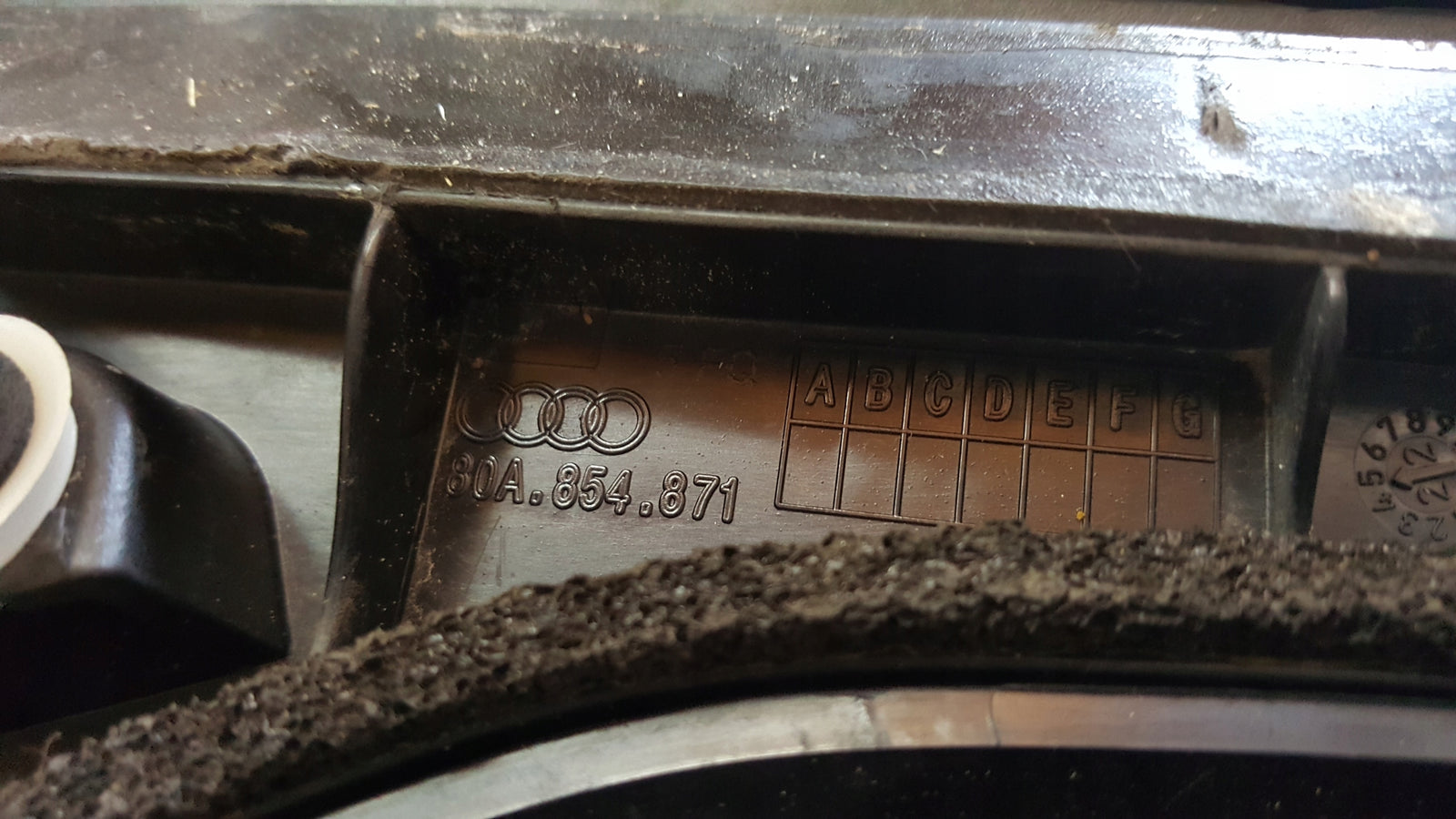 Listwy spoiler klapy lewa+prawa strona AUDI Q5 80A854871 80A854872 demontaż