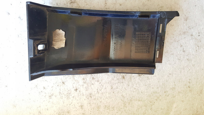 VW TOUAREG III LISTWA DOLNA BŁOTNIKA PRAWY PRZÓD CHROM VW094.8Y20