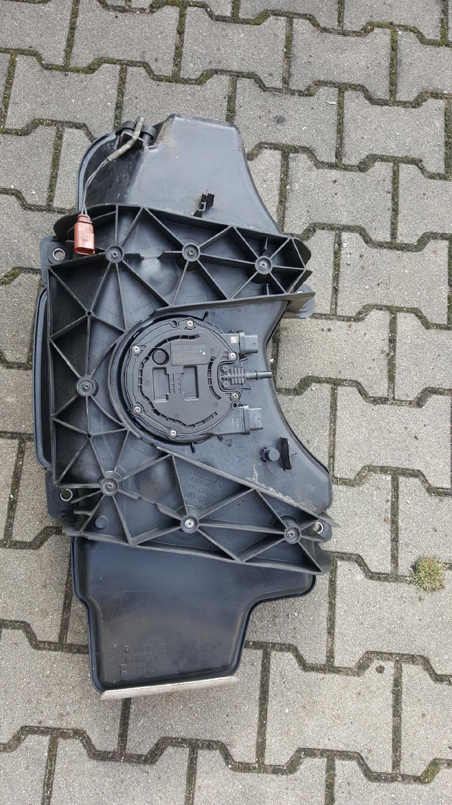 ZBIORNIK AD BLUE VW TIGUAN II 2.0 TDI 5QF131877L