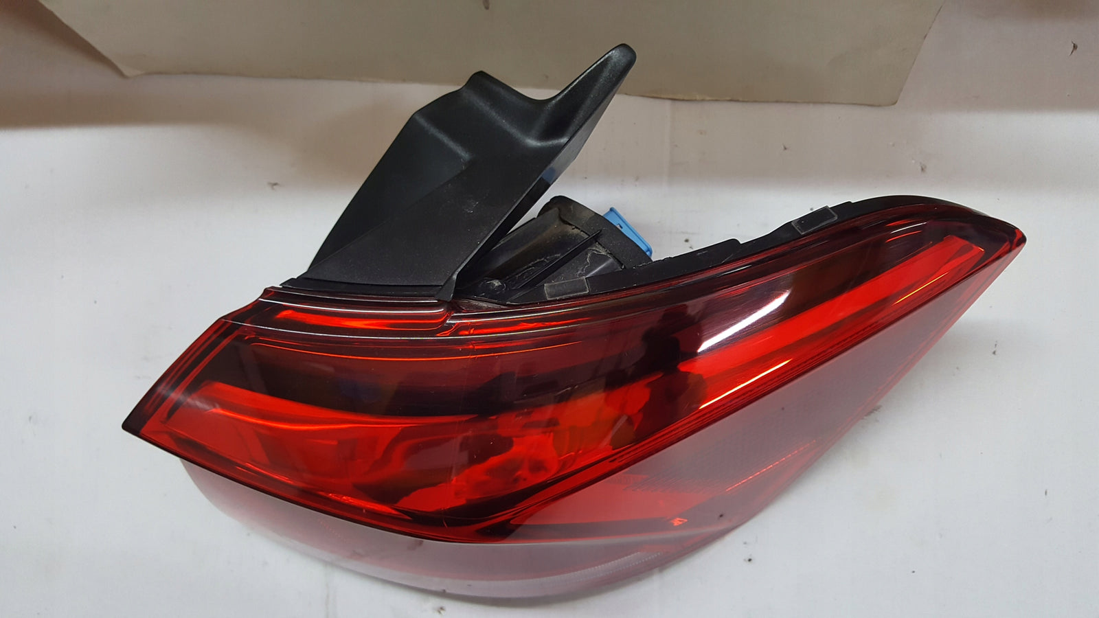 Lampa LED prawy tył VW T-ROC 2GA945096D demontaż