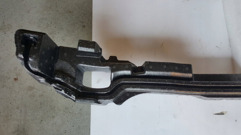 NOWY ORYGINALNY absorber zderzaka przedniego AUDI A3 8V0807550A