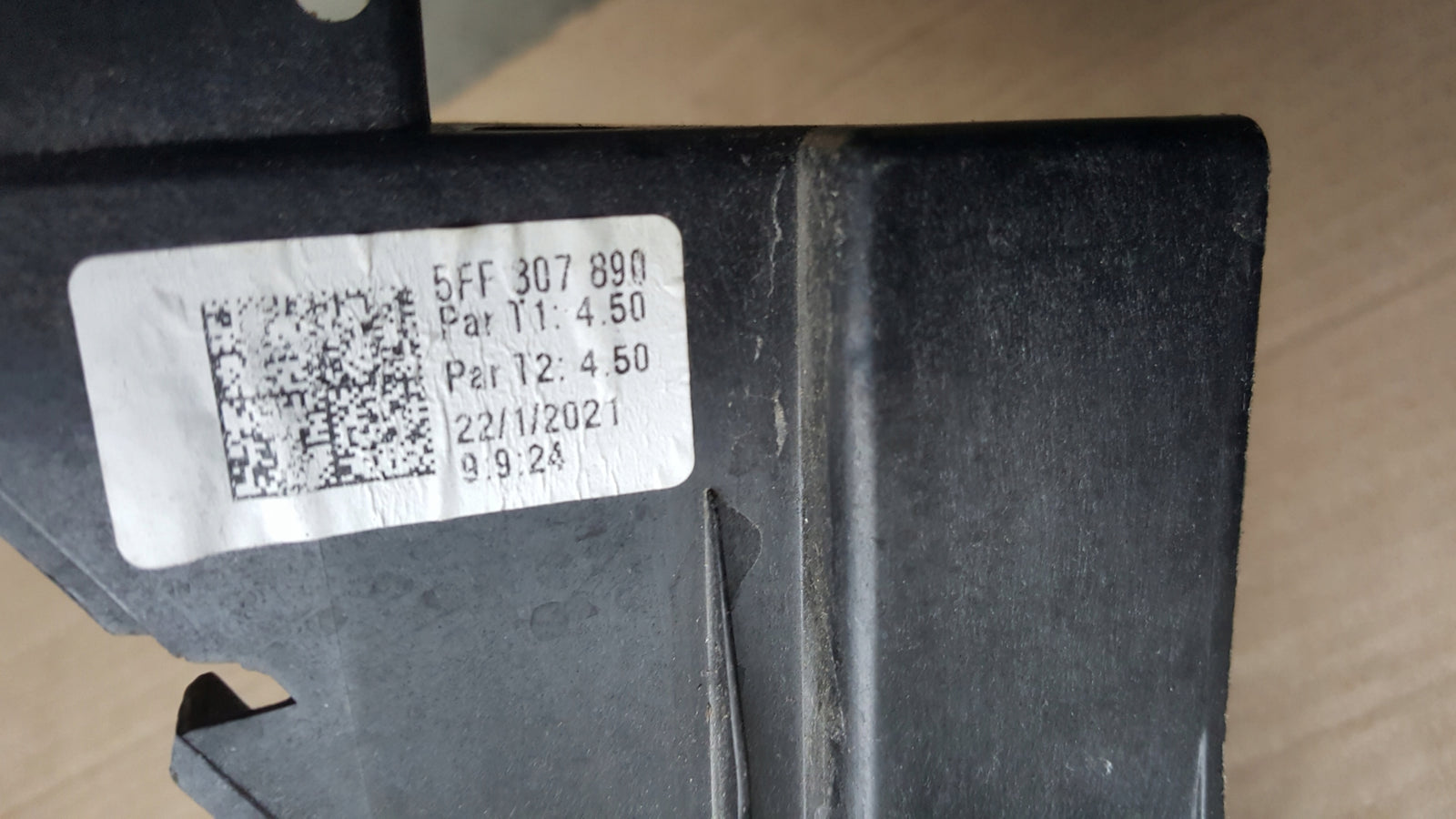 ŚLIZG MOCOWANIE LAMPY PRAWY PRZÓD CUPRA FORMENTOR 5FF807890
