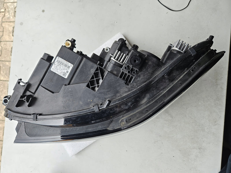 LE kompletny FUL LED Vw Tiguan 5NB941081C 2021r