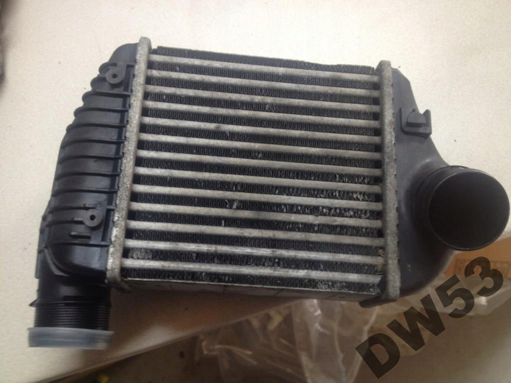 chłodnica powietrza Audi A6 4F0145805AA intercoole