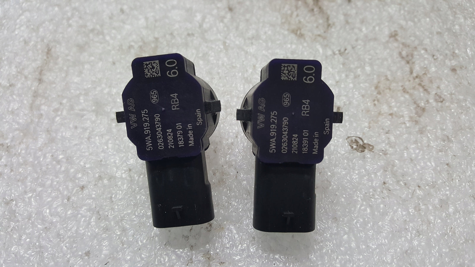 Czujnik parkowania PDC VW AUDI SKODA SEAT 5WA919275 demontaż