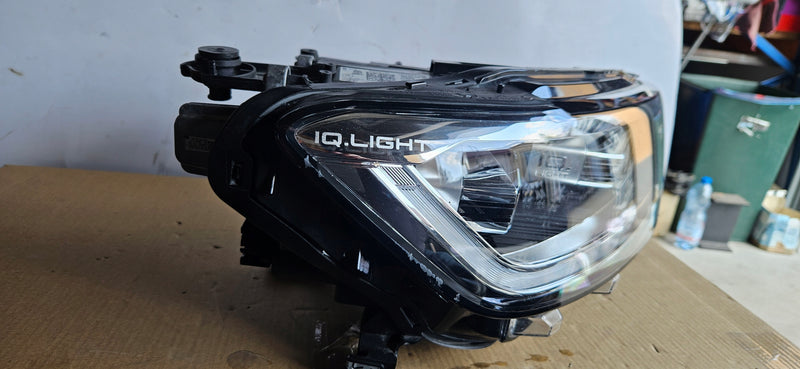 2GA941036AR LEWY ful led IQ.LIGHT Vw T-ROC LIFT 2024r demontaż