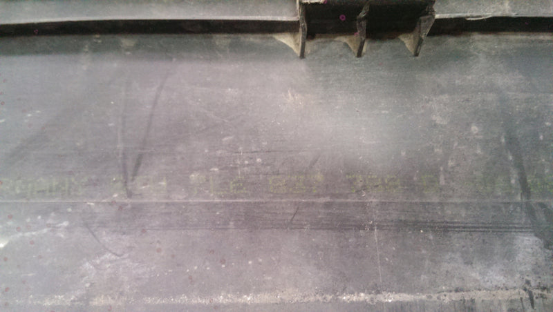 Listwa drzwi prawy przód VW TOUAREG 7L6837788D