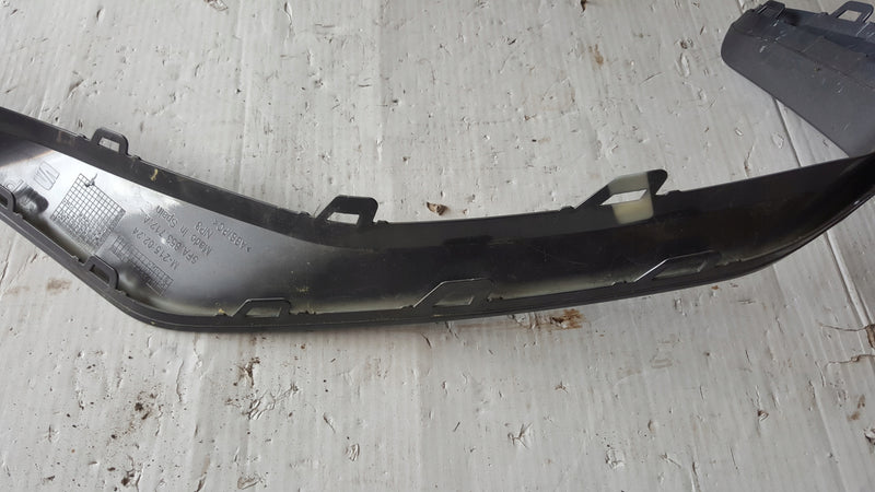 Listwa zderzaka przedniego prawa strona SEAT LEON 5FA853712A demontaż