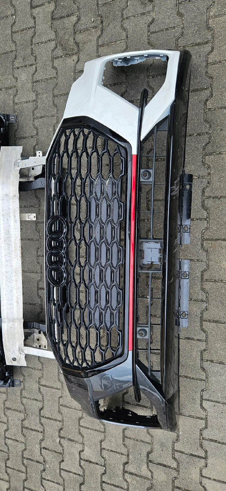 Przód Audi Q3 83A S-line maska zderzak wzm. Błotniki listwy lampy