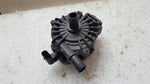 Pompa powietrza VW AUDI 04E906703A demontaż