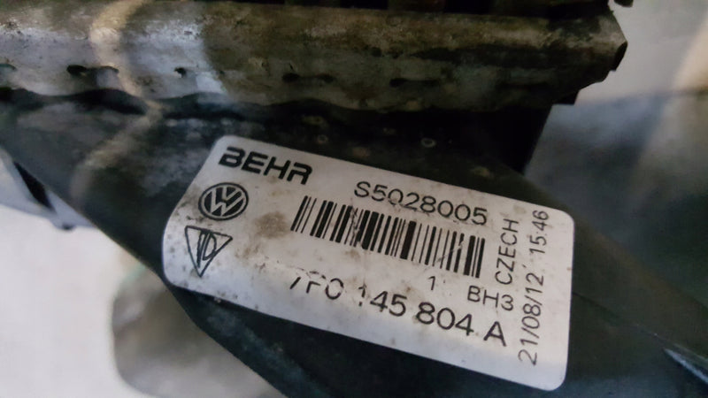 AUDI VW CHŁODNICA POWIETRZA INTERCOOLER 7P0145804A