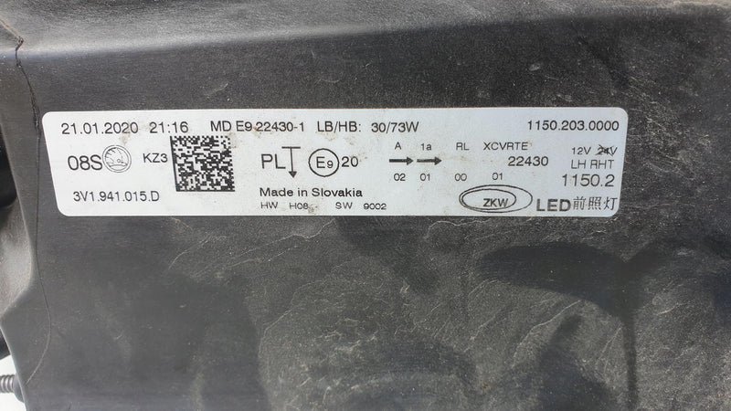 Le reflektor SKODA SUPERB 3 LIFT 3V1941015D IDEAŁ