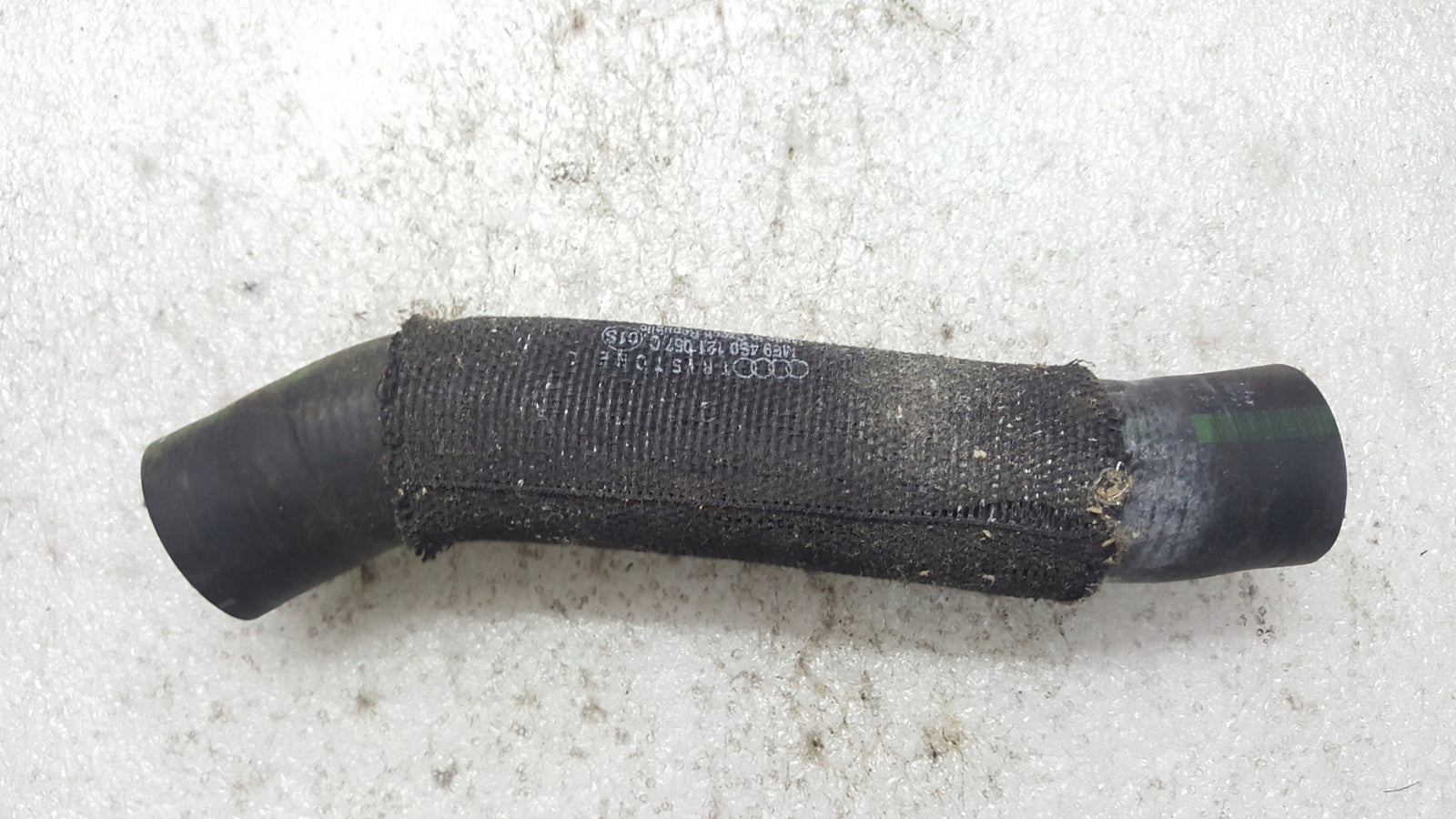 Wąż płynu chłodzącego silnika Audi R8 4S 4S0121057C Oryginalny