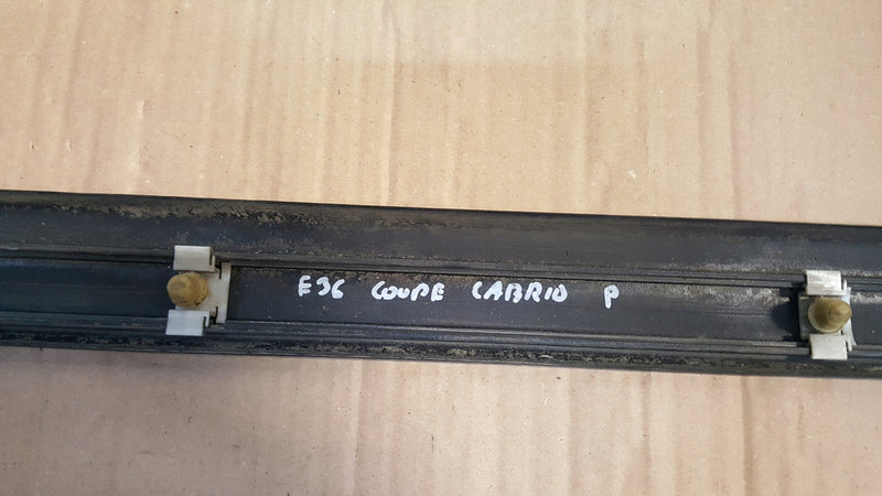 Listwa drzwi M3 prawa BMW E36 Cabrio Coupe 51132256788