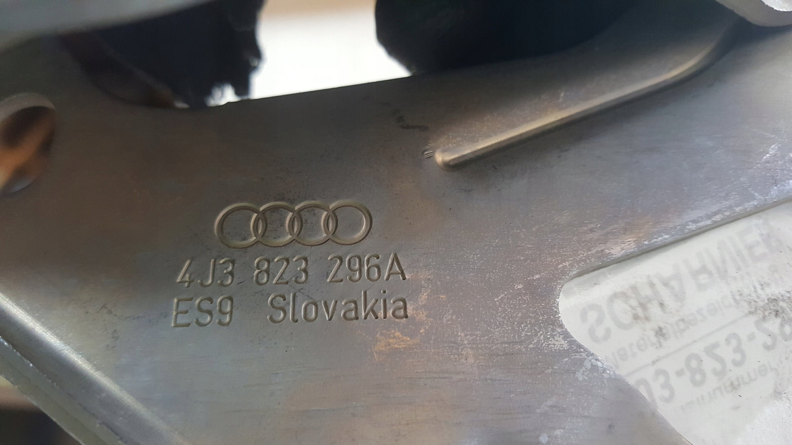 NOWY ORYGINALNY prawy zawias maski AUDI e-tron GT 4J3823296A