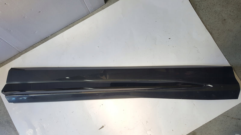 Listwa drzwi prawy przód AUDI Q3 II 83A853960A/B