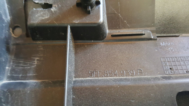 Listwa drzwi LE przód CUPRA FORMENTOR 5FF854939B