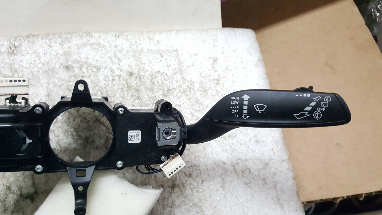 Przełączniki pod kierownicę AUDI A1 8X 8X0953521AE