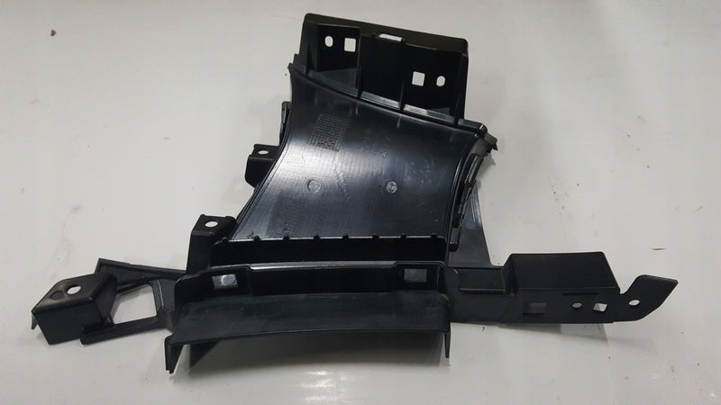 Kierownica powietrza lewy przód AUDI A6 (C8) 4K0121763J 4K0121763H demontaż