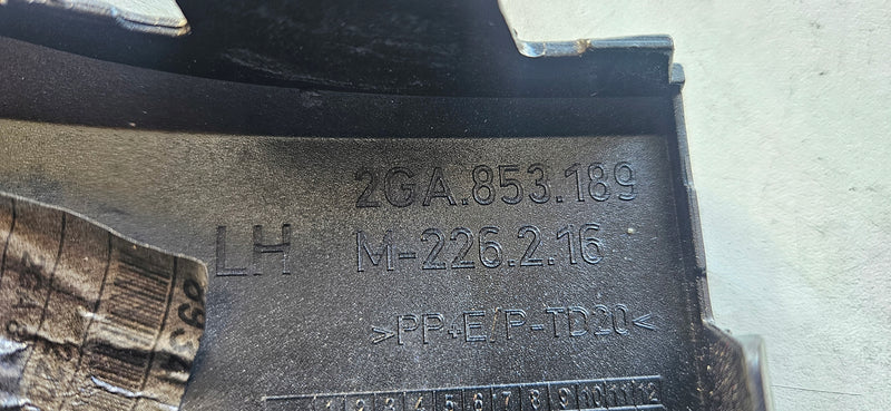 Kratka le przód VW T-ROC 2GA853189 2GA853665D 2GA853211P
