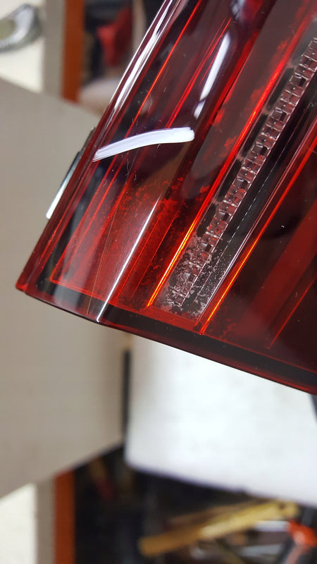 Lampa LED lewy tył VW PASSAT B8 kombi lift 3G9945307N demontaż