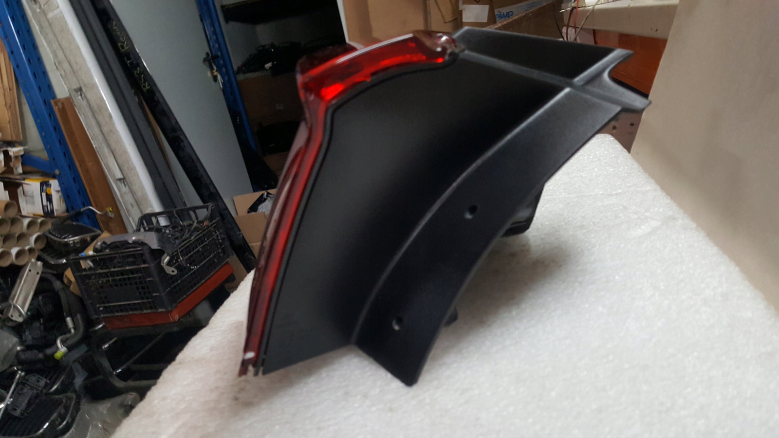 Tylna lewa lampa LED w błotnik VW T-ROC lift 2GA945095D demontaż