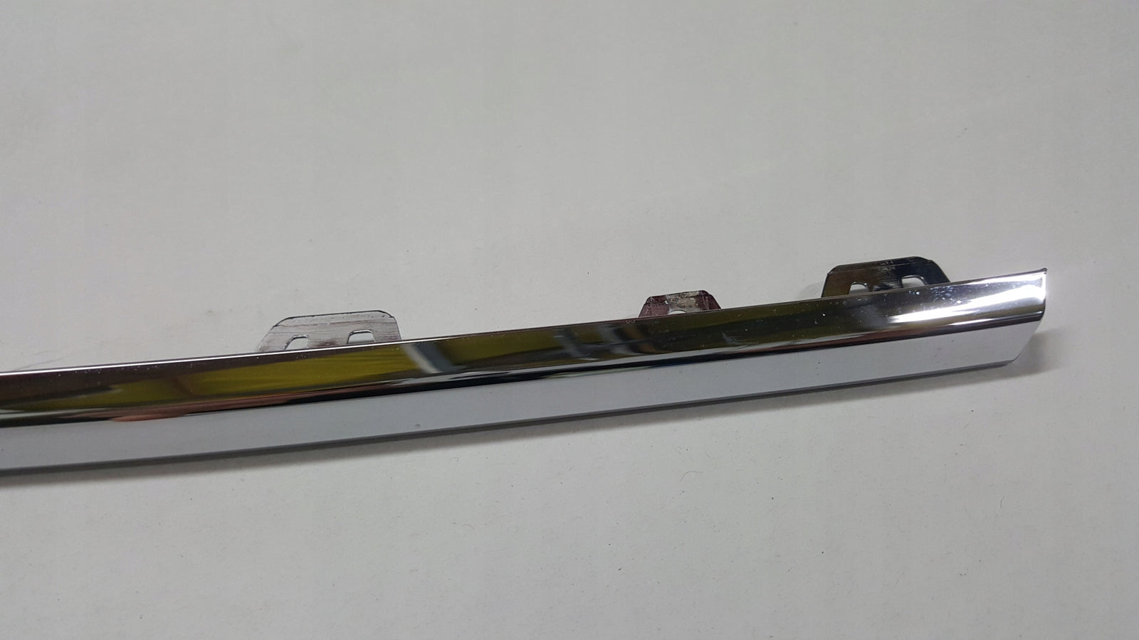 NOWA ORYGINALNA listwa chrom grilla przód lewa strona VW T6 7LA853841