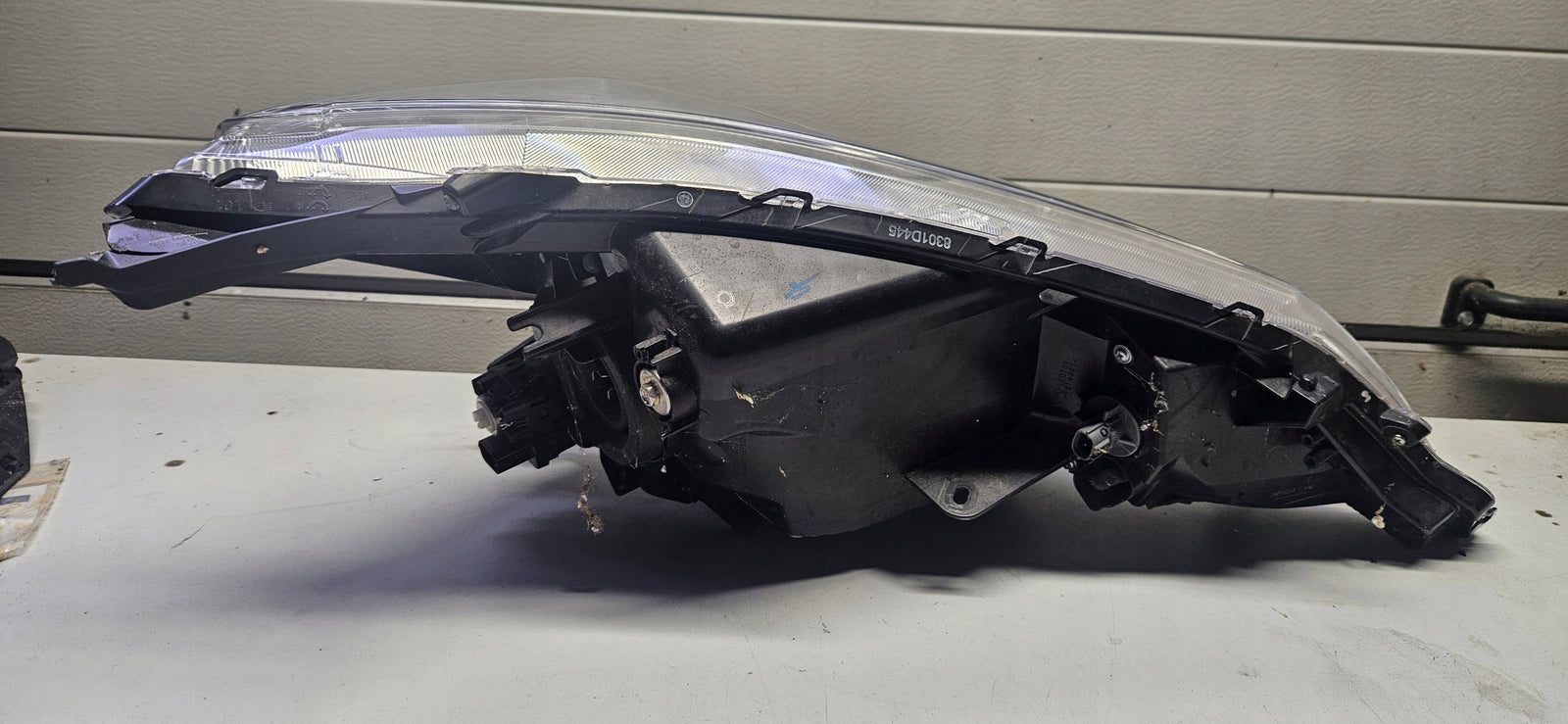 Le REFLEKTOR 8301D445 MITSUBISHI SPACE STAR LIFT FL 2020 oryginał