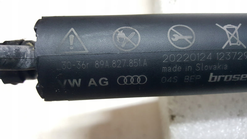 AUDI Q4 E TRON SIŁOWNIK KLAPY BAGAZNIKA LEWY 89A827851A ORYGINALNY