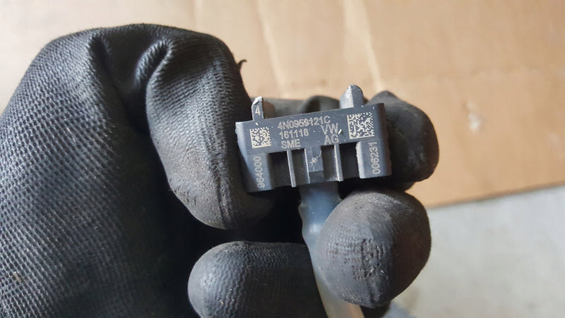 AUDI RS3 8V5 ABSORBER POD ZDERZAK PRZÓD 8V5807550A