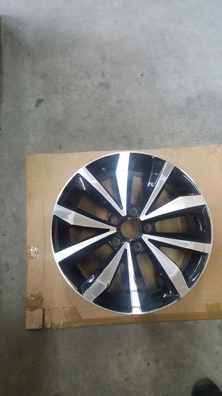 VW T-ROC TROC 2GA 7x17 ET45 5x112 2GA601025N MAYFIELD
