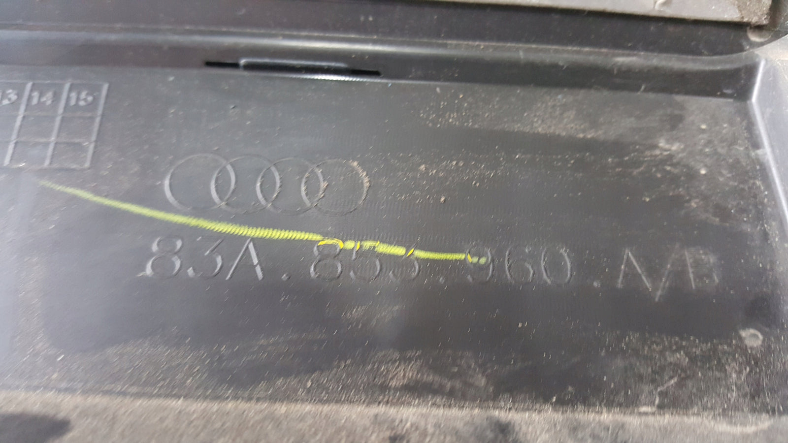 Listwa drzwi prawy przód AUDI Q3 II 83A853960A/B