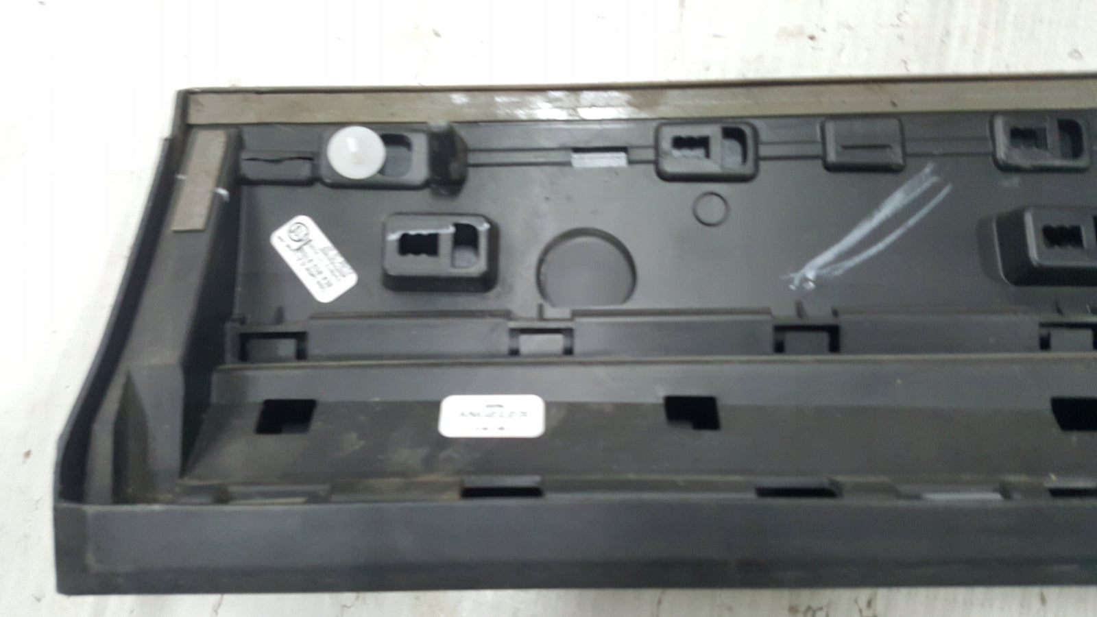 Listwa drzwi prawy tył AUDI Q5 S-LINE 80A853970B demontaż