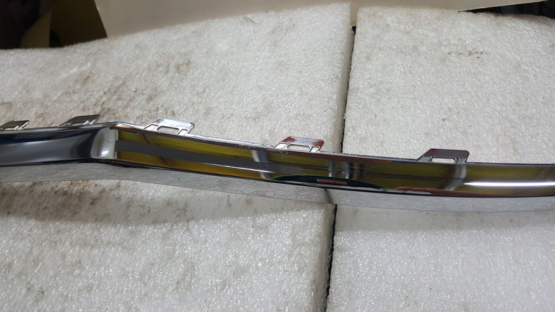Listwa chrom zderzaka lewy przód VW T-ROC 2GA853711B demontaż