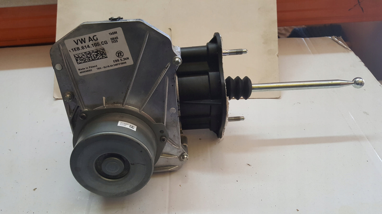 Pompa hamulcowa serwo VW SKODA SEAT AUDI 1EB614105CG demontaż