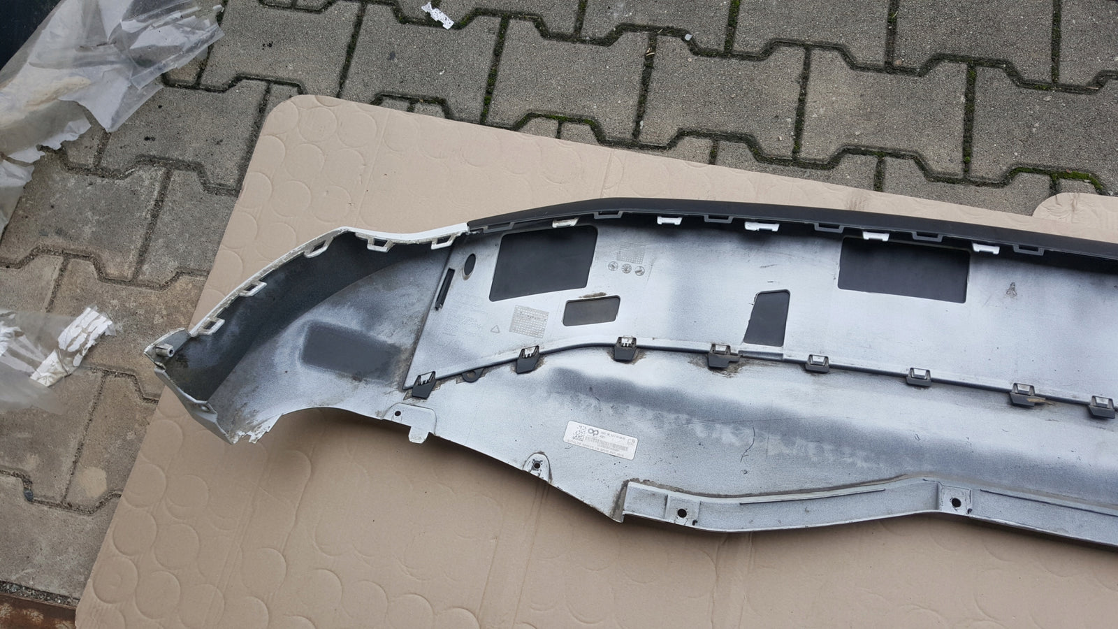 AUDI Q4 E-TRON SPOILER ZDERZAKA PRZÓD 89A807061A