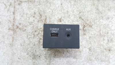 Przyłącze port AMI USB AUX-IN Audi A3 A6 A7 4G0035726