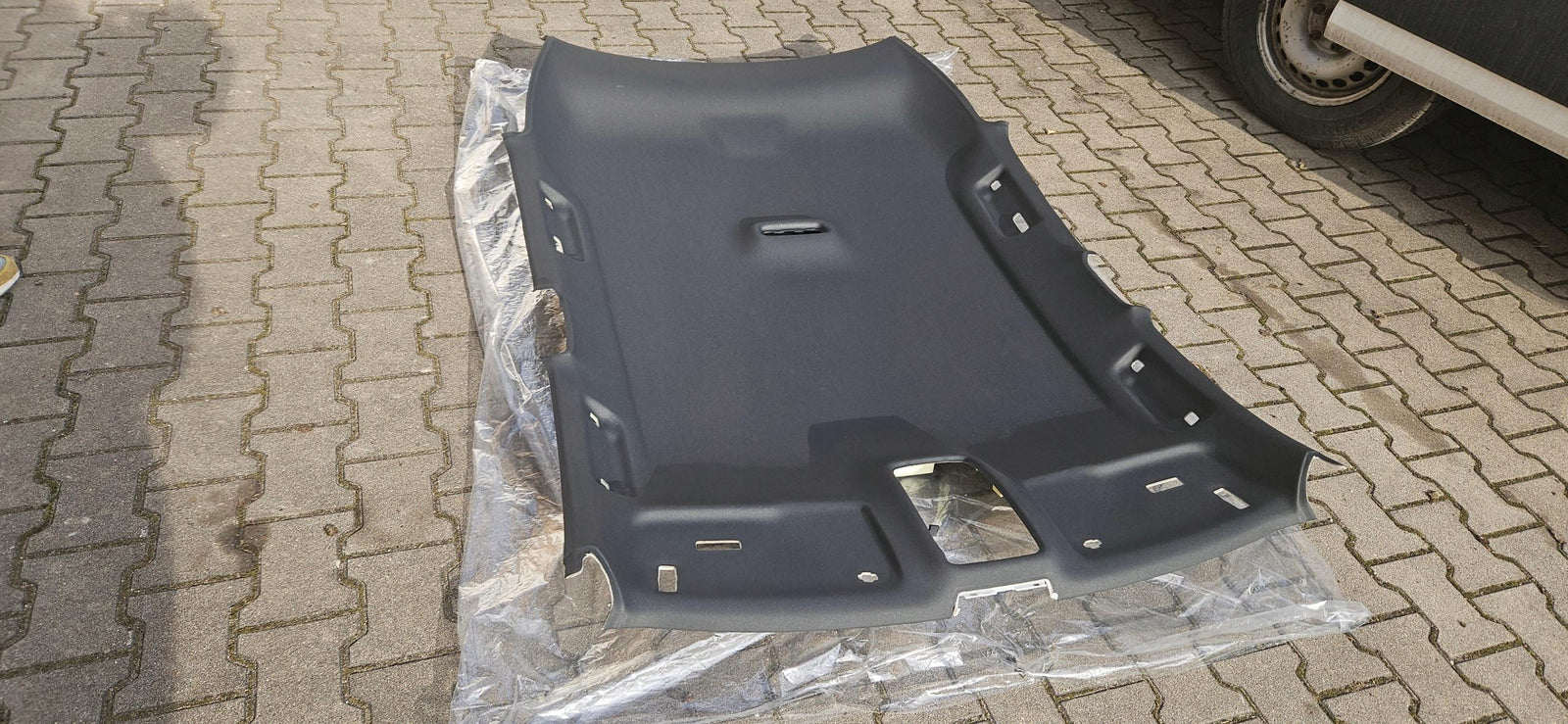 Podsufitka Audi Q3 Sportbak 83F867505A demontaż