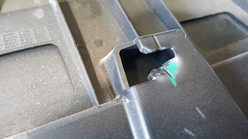 Listwa drzwi prawy przód AUDI Q7 4M0583960 demontaż